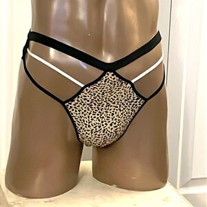 NWOT Catiaryn Leopard Print Thong (S/M) #8036
